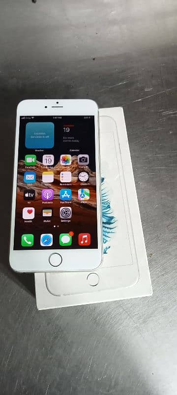 iPhone 6s Plus 64 GB original box wala PT approve 0