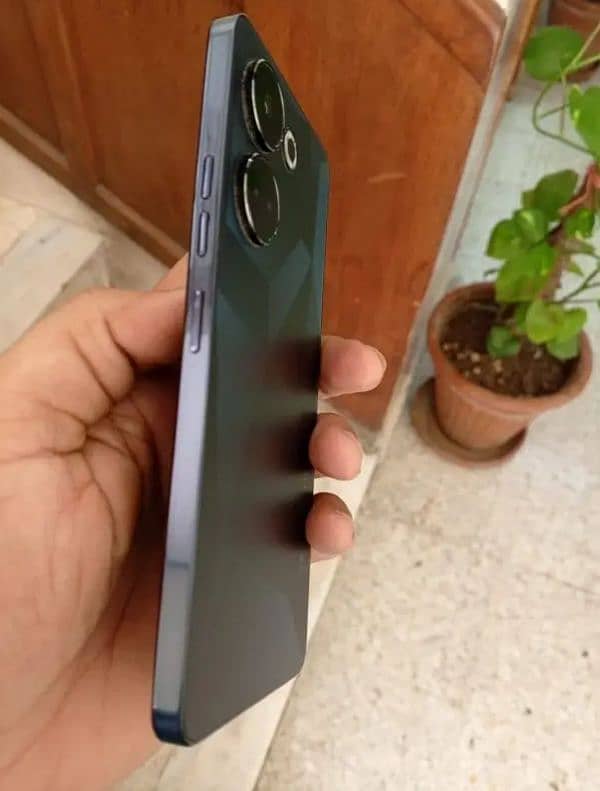 Tecno Camon 20 Pro 1