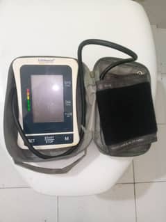 Blood pressure monitor