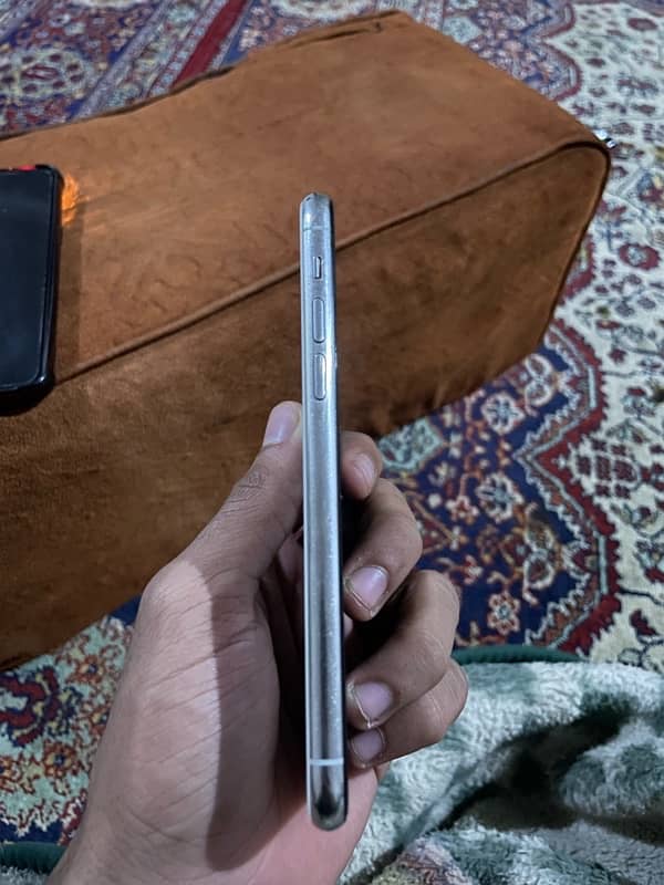 Iphone 11 pro PTA Approved 1