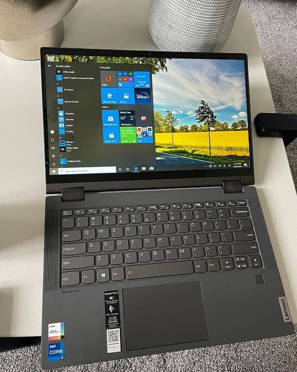 Lenovo ideapad Flex 5  / 2021 model 2