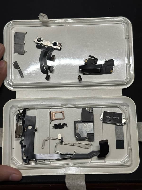 iPhone Xs Max Genuine Spare Parts 4