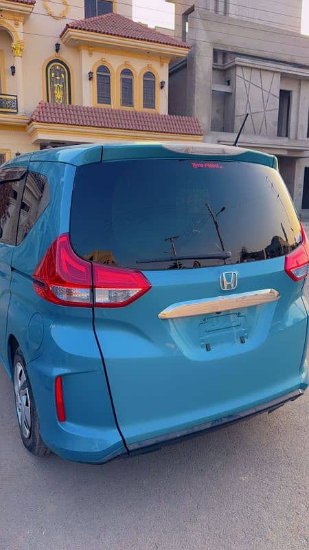 Honda Freed 2018 5