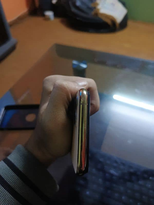 iphone 11 pro 256 Gb PTA Approved 2