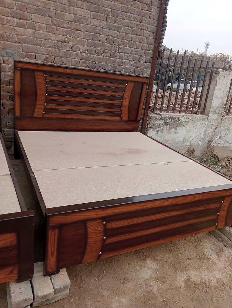 double bed /bed for sale / king size bed/ mattress for sale 4