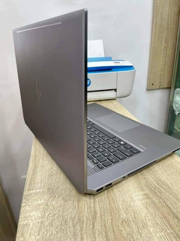 HP ZBOOK 15 G5 studio / slim light weight/ heavy duty 5