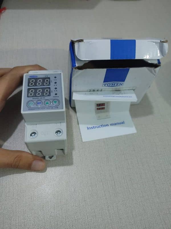 Tomzn voltage protector for computer and home appliances 1