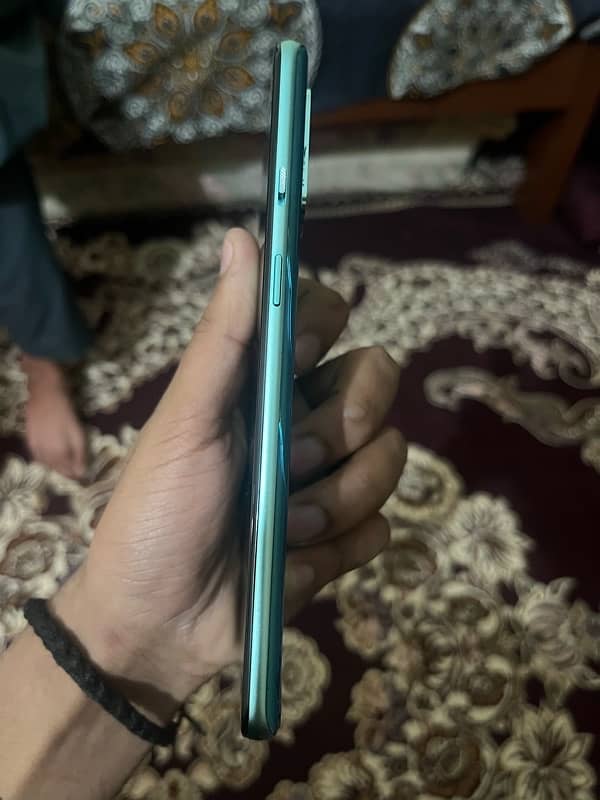 one plus 8t 2