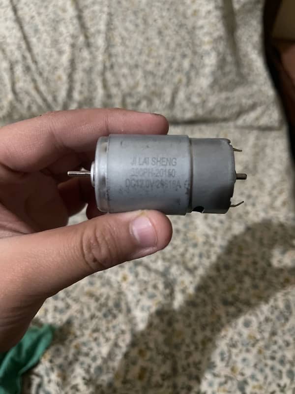 dc motor 12v 0