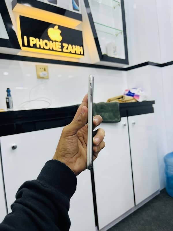 IPHONE XSMAX 256GB 3