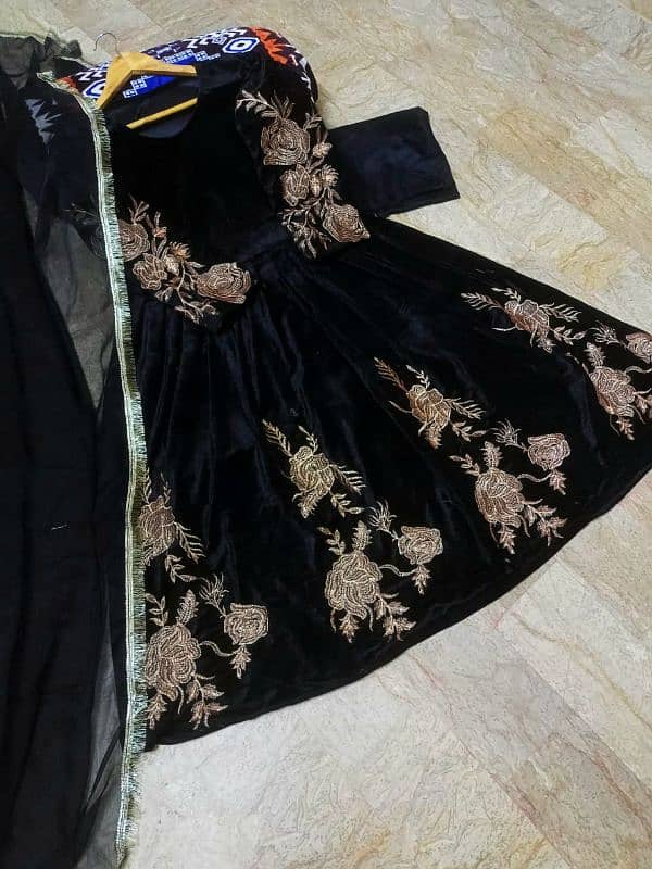 3 Pcs Embroidered Maxi 5