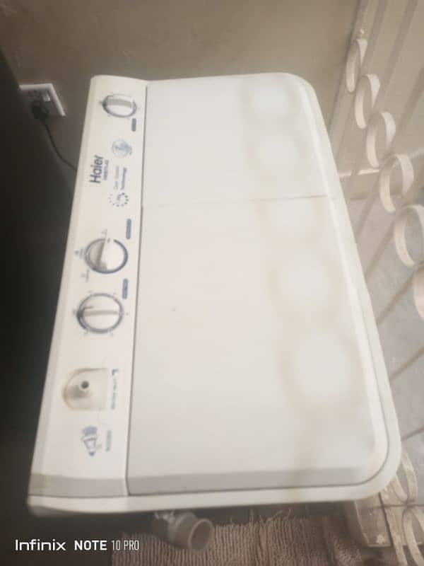 New Haier Washing machine twin tub with spiner 2