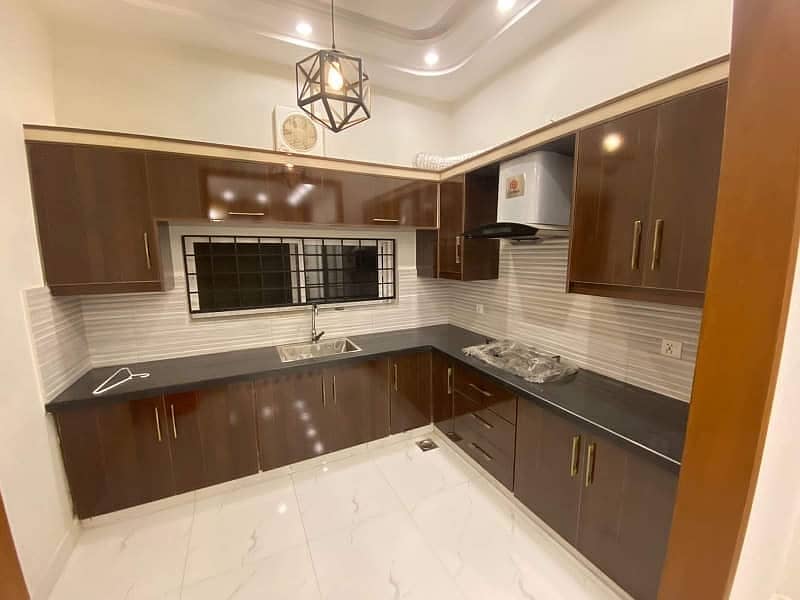 10 Marla Luxury Non Furnished Upper portion For Rent In Bahria Town Lahore 5