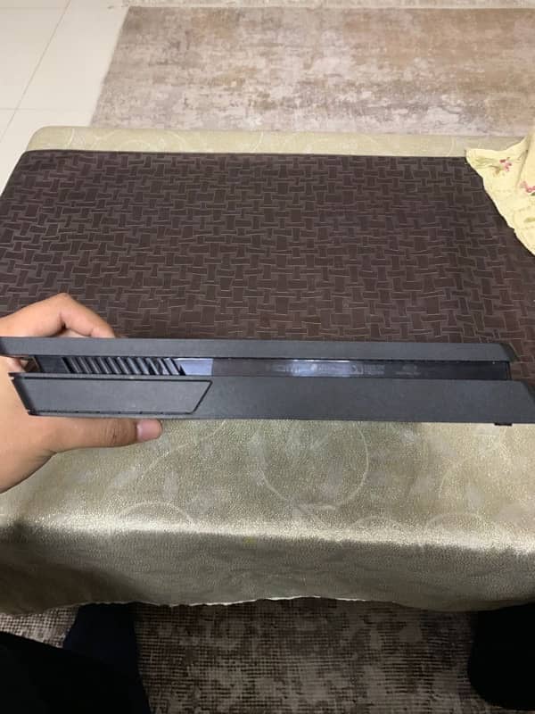 PS4 slim 2