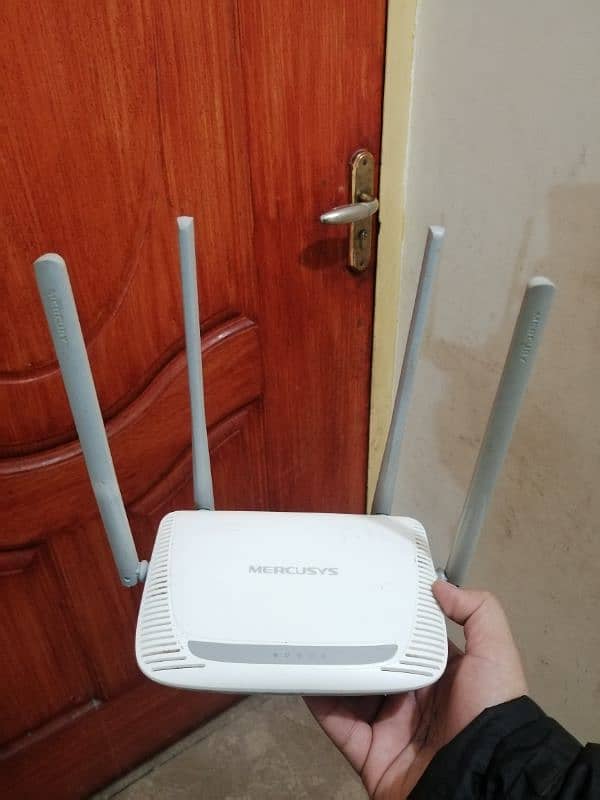 Marcys wifi router 0