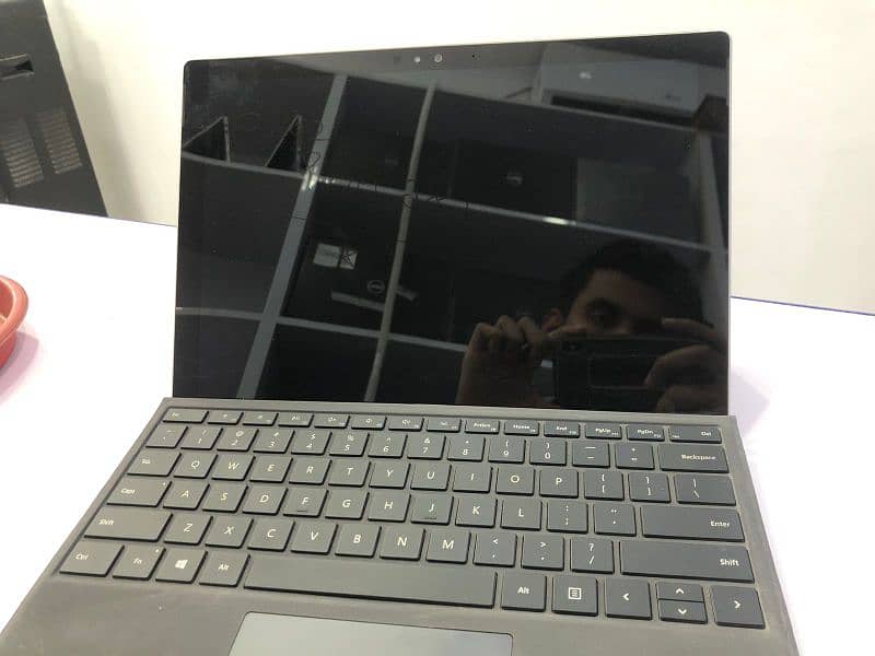 Microsoft surface pro 6 i5 8th generation 8gb 256gb ssd 1