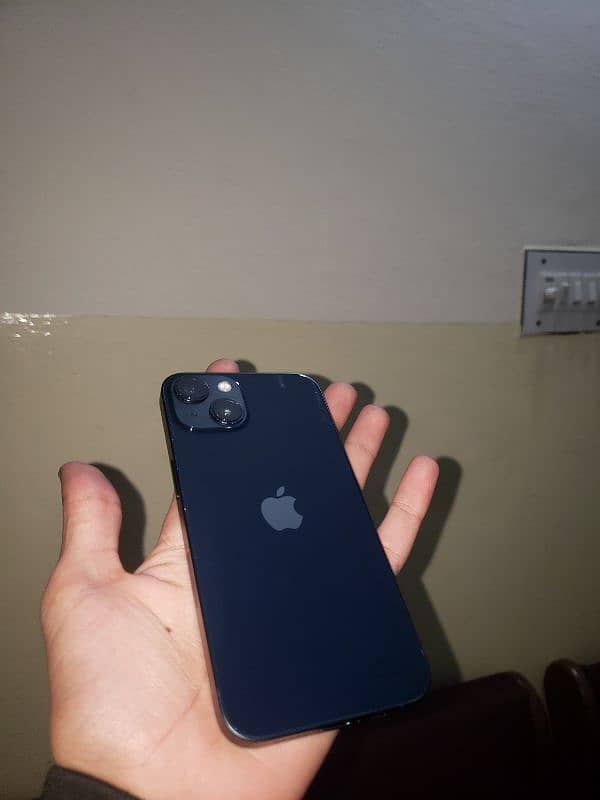 iPhone 13 simple 2