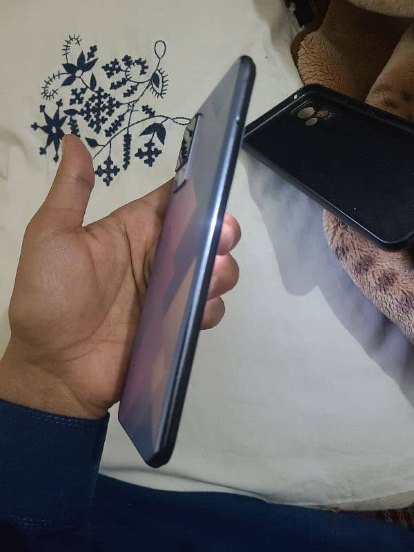 vivo V_21ve 4