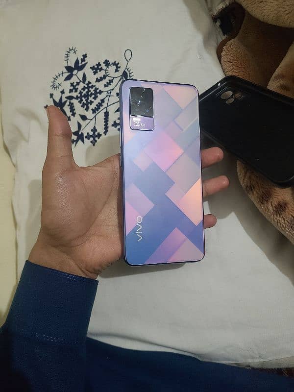 vivo V_21ve 8