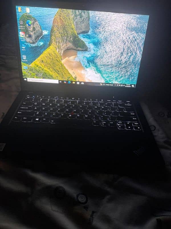 Lenovo Thinkpad T14 Ci5-10th generation 8