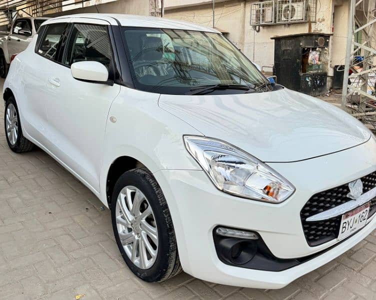 Suzuki Swift GL CVT 2022 3