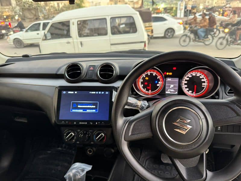 Suzuki Swift GL CVT 2022 7