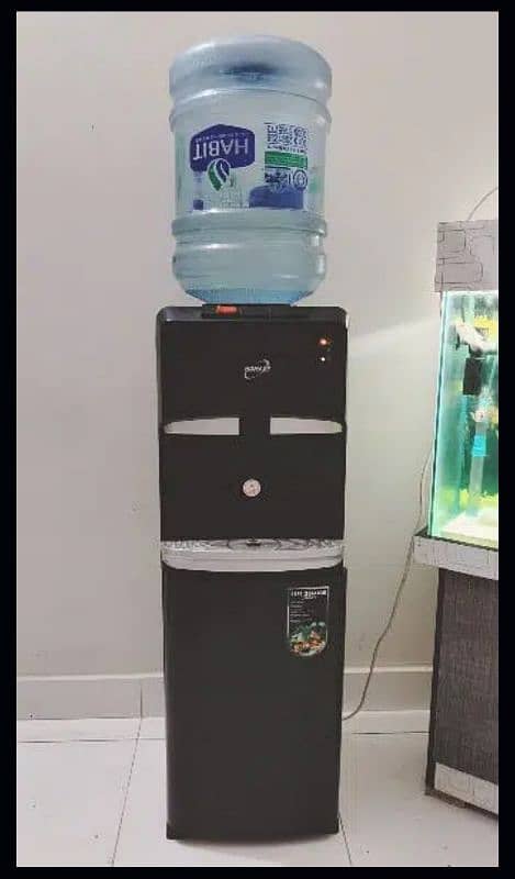 Homage Water Dispenser, Excellent Condition, Urgent Sale 0