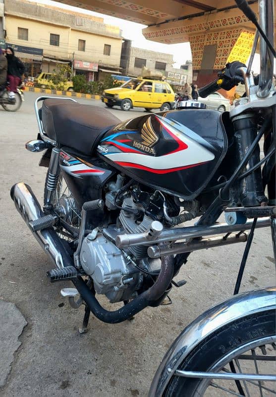 Honda 125 for sale contact 0348-5954895 3