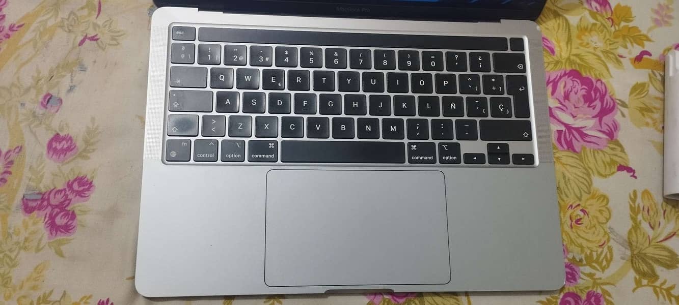 Macbook Pro M1 2020 Model 3