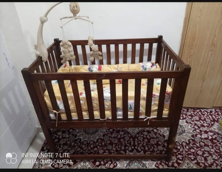 Kids cot / bed (wooden) 0