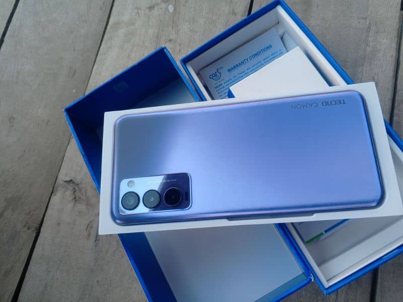 TECNO camon 18T 8/128 0