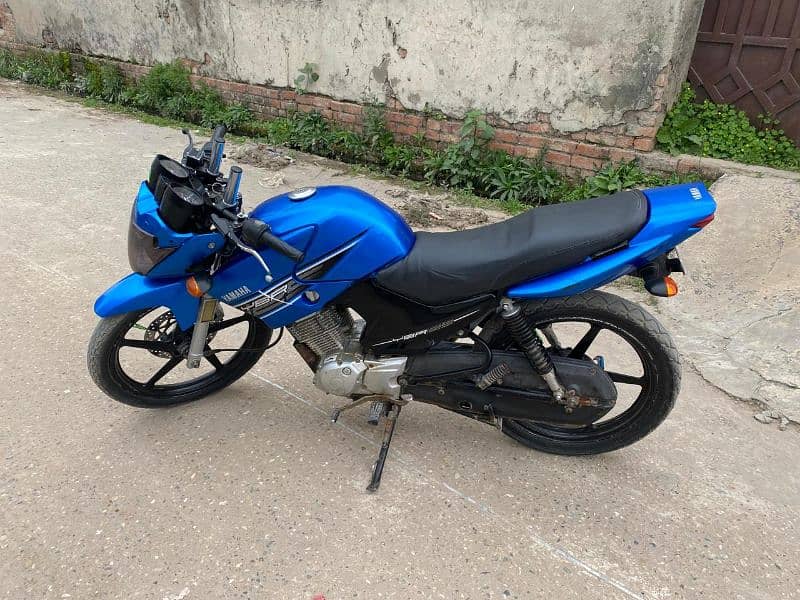 Yamaha Ybr 2015 model good condition 8