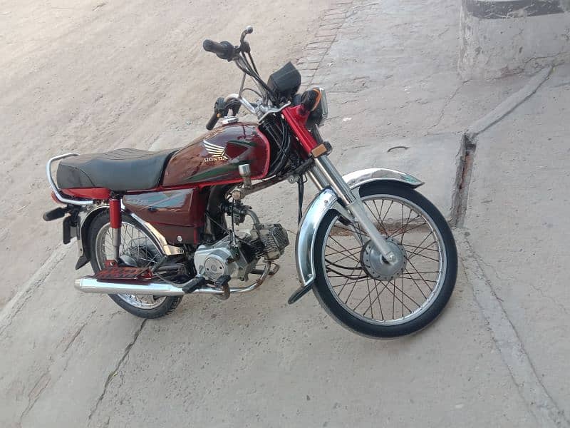 Honda cd 70 15 model Genuine bike all ok price final 1