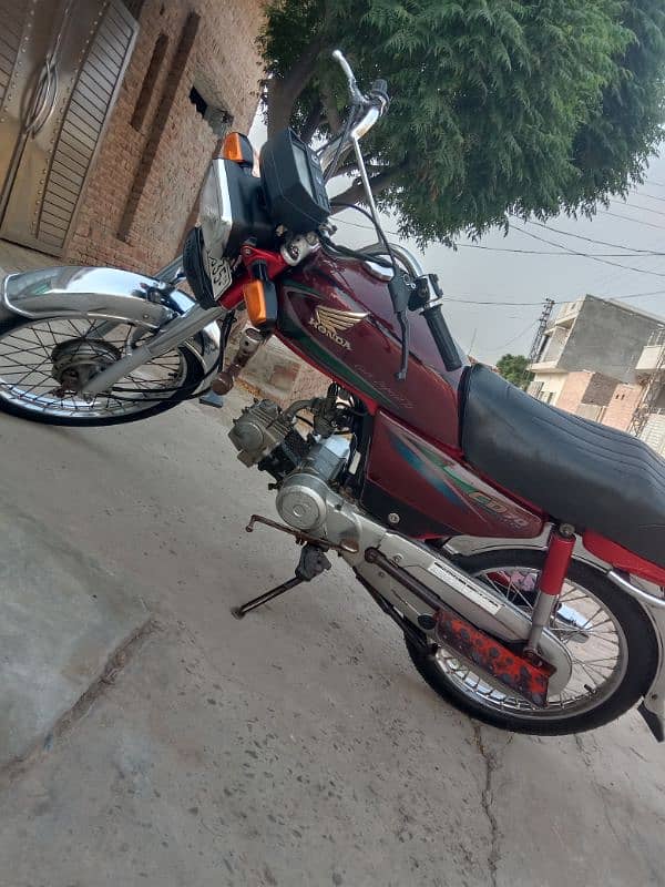 Honda cd 70 15 model Genuine bike all ok price final 4