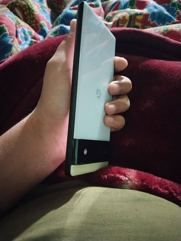 Google Pixel 6 non PTA condition 10/10 with box and original charge 2