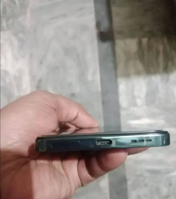 oppo Reno 12f 3