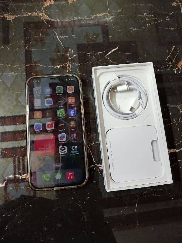 iPhone 12 Pro max bilkull new condition mai ha 1