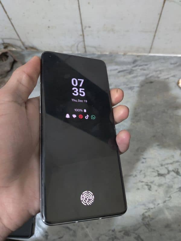 OnePlus 9 pro 12 / 256 global dual sim . . . 1