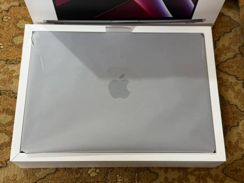 MacBook Pro 14’’ M2 Pro 16GB/1TB Apple Care Plus 11