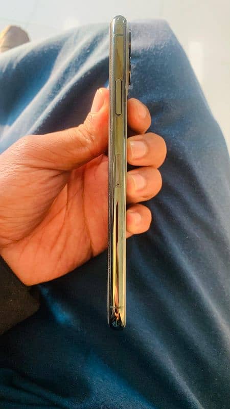 iPhone 11 pro max PTA approved 64 gb 8