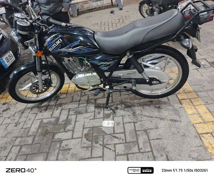 Suzuki gs 150  2021 0