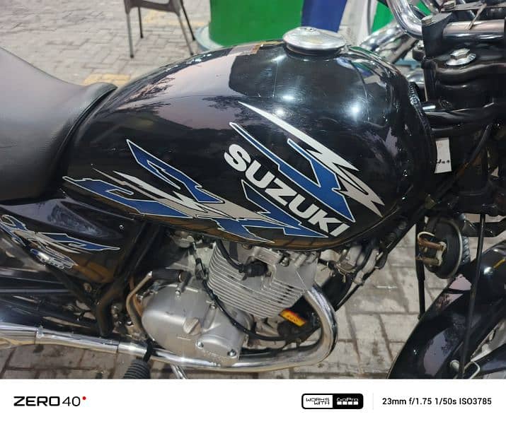 Suzuki gs 150  2021 3