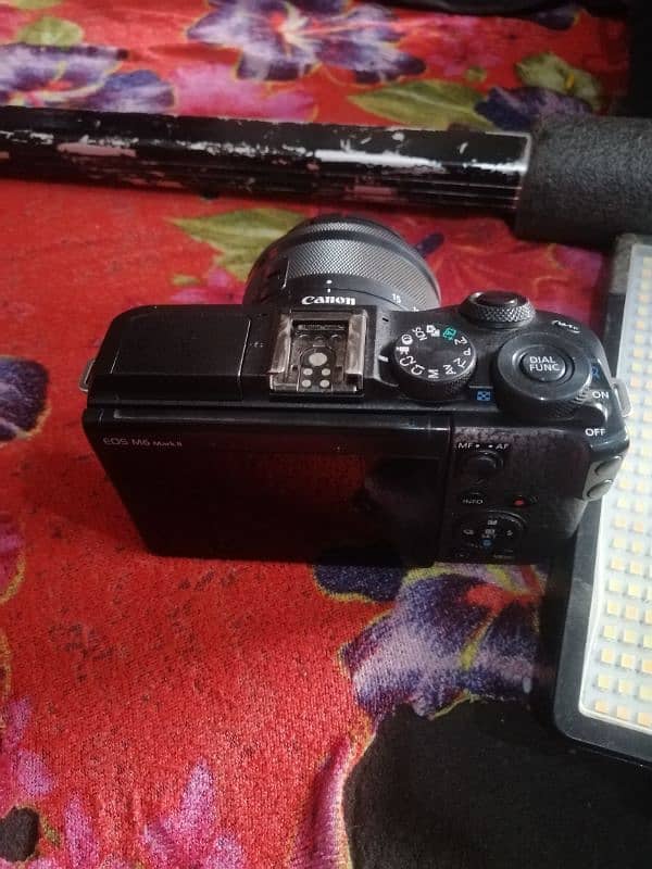 Canon m6 mark2 10 by10 all OK no reper 1