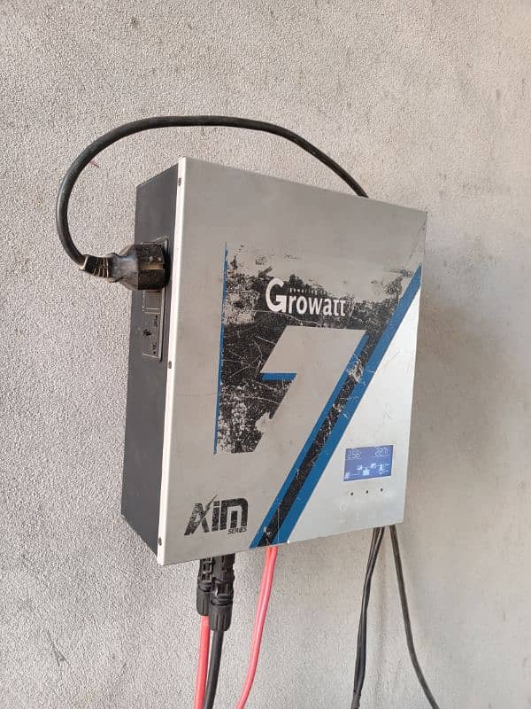 GROWATT 2.8 KVA VM PLUS 1