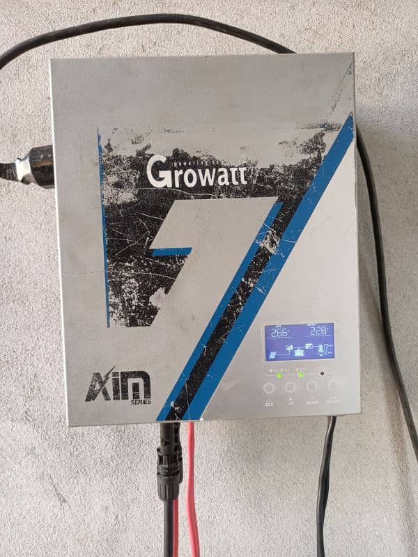 GROWATT 2.8 KVA VM PLUS 3