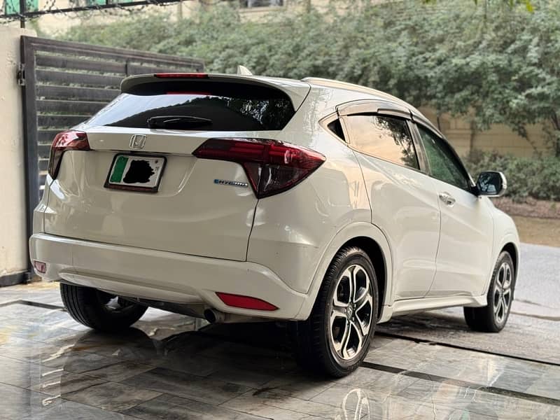 Honda Vezel 2015 3