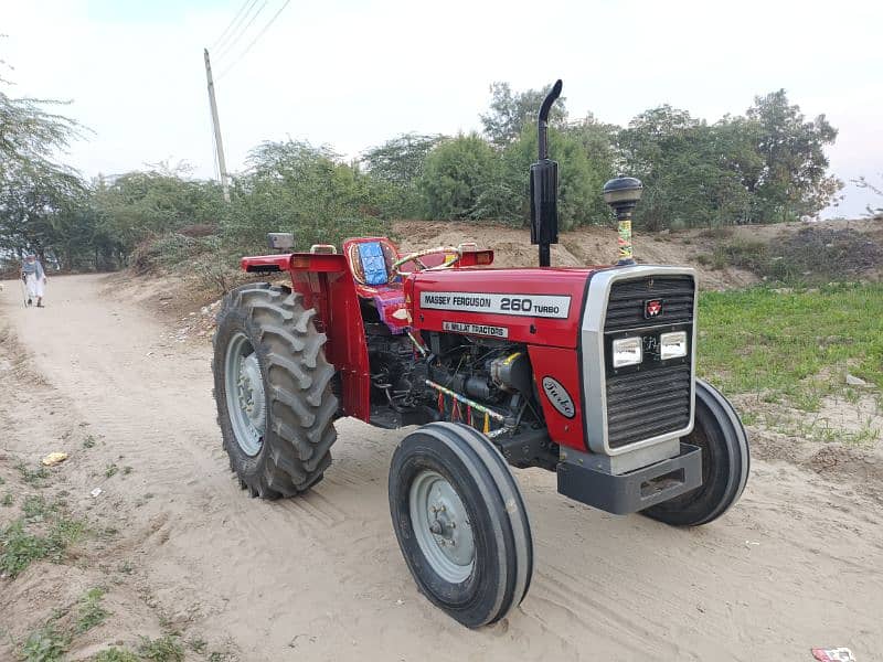 Massey Ferguson tractor 260 3