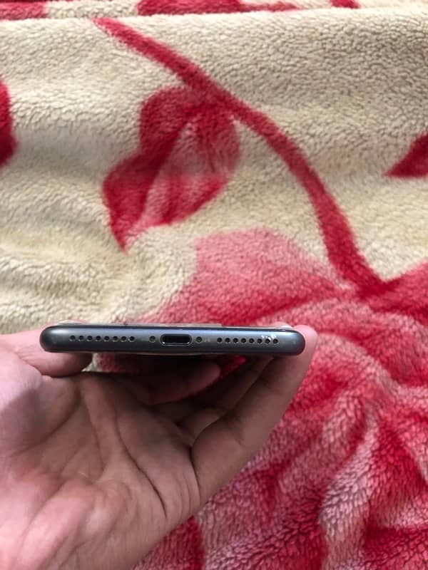 iPhone 8 plus non pta 64GB 3