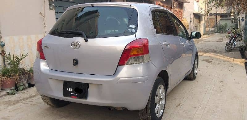 Toyota Vitz 2007 4