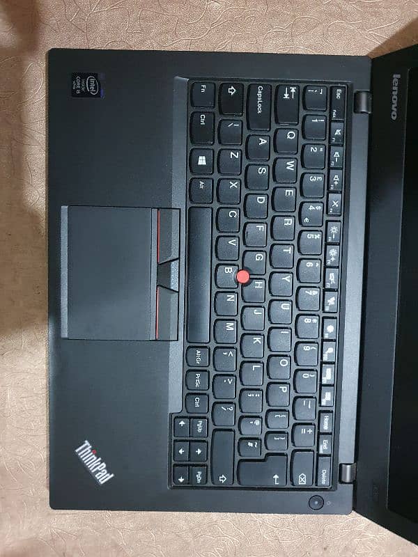 Lenovo Thinkpad T450 i5 5th Gen, 10/10 Condition 5